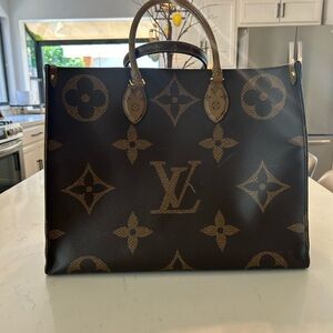 Louis Vuitton Black and Brown Monogram Tote